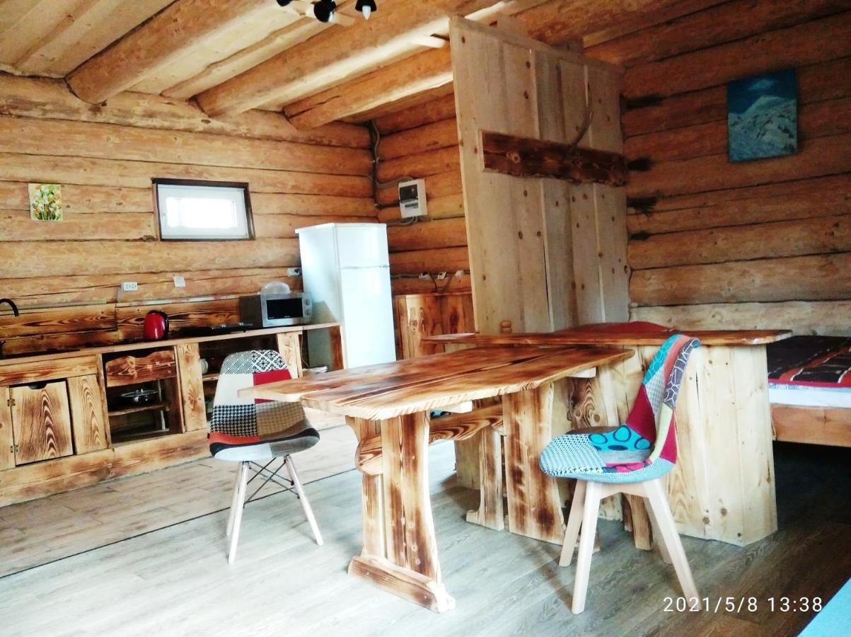 סלאבסקה Bungalow In Mauntains With Chan Near The Forest מראה חיצוני תמונה