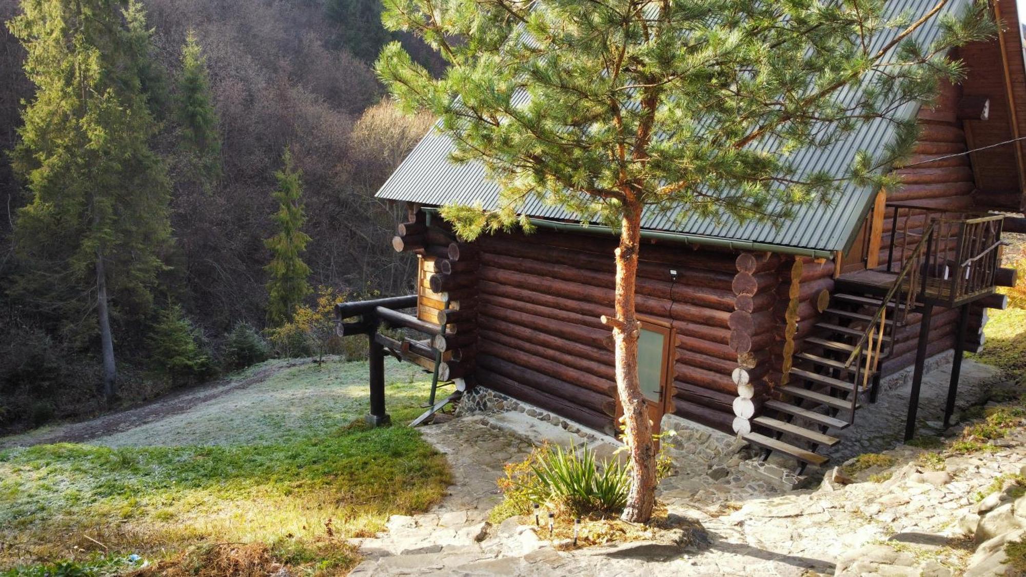 סלאבסקה Bungalow In Mauntains With Chan Near The Forest מראה חיצוני תמונה